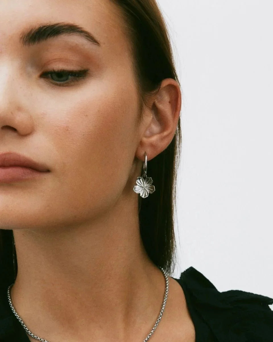 Jasmine Hoops