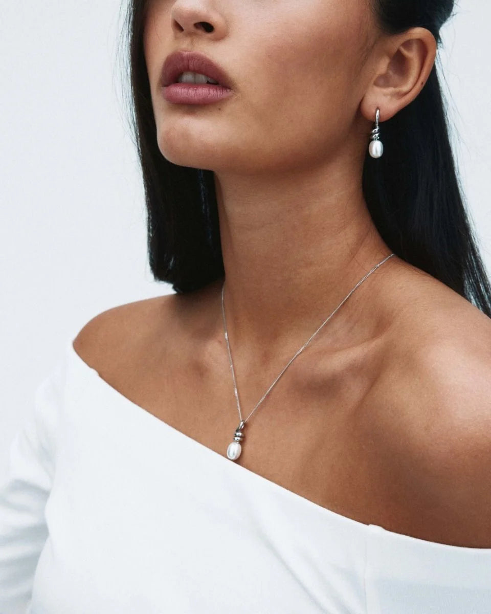 Swivel Necklace Pearl S