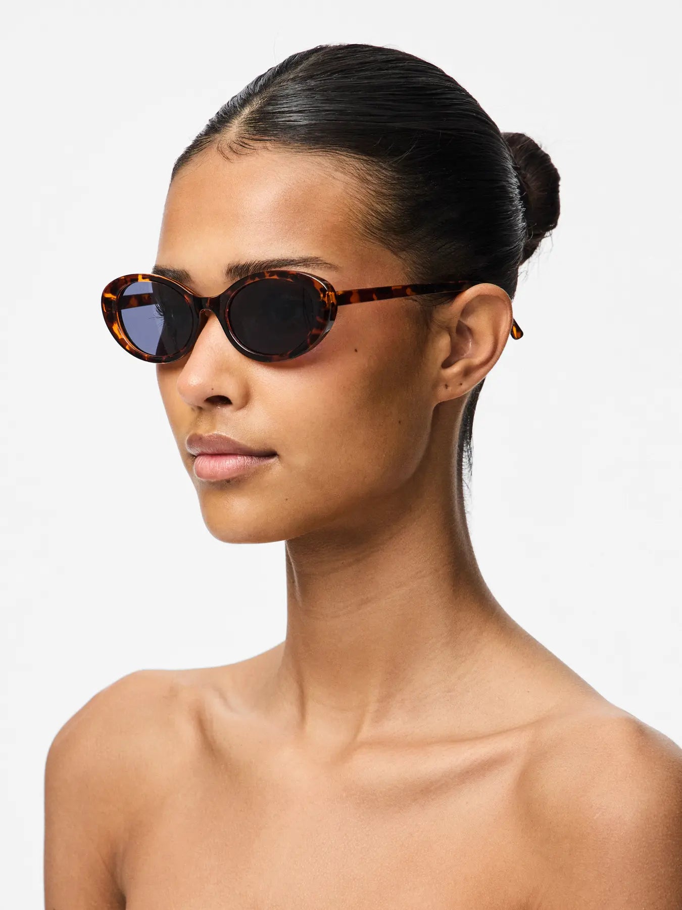 PCSANNA SUNGLASSES BROWN STONE TURTLE