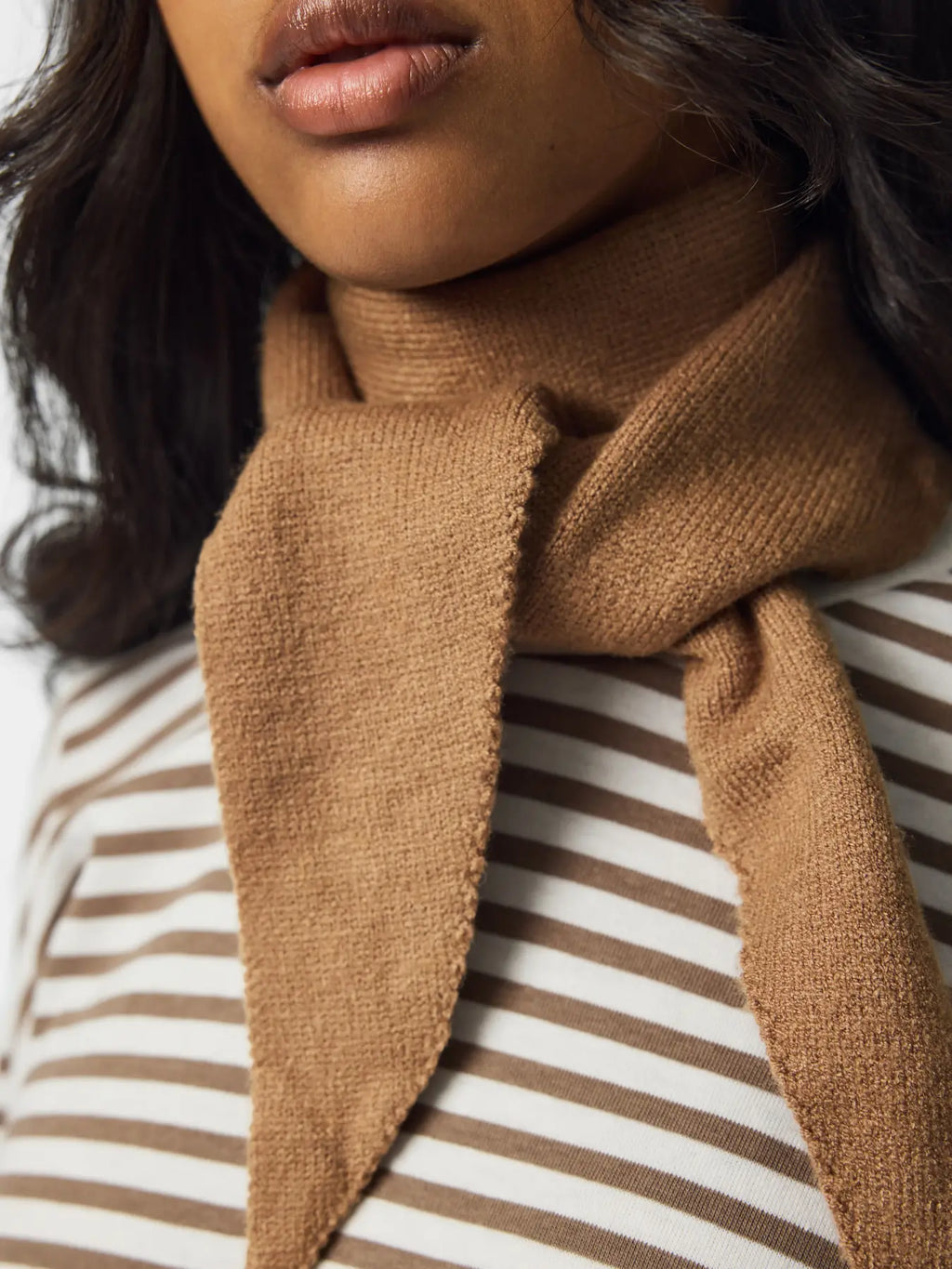 PCKOMMA TRIANGLE SCARF
